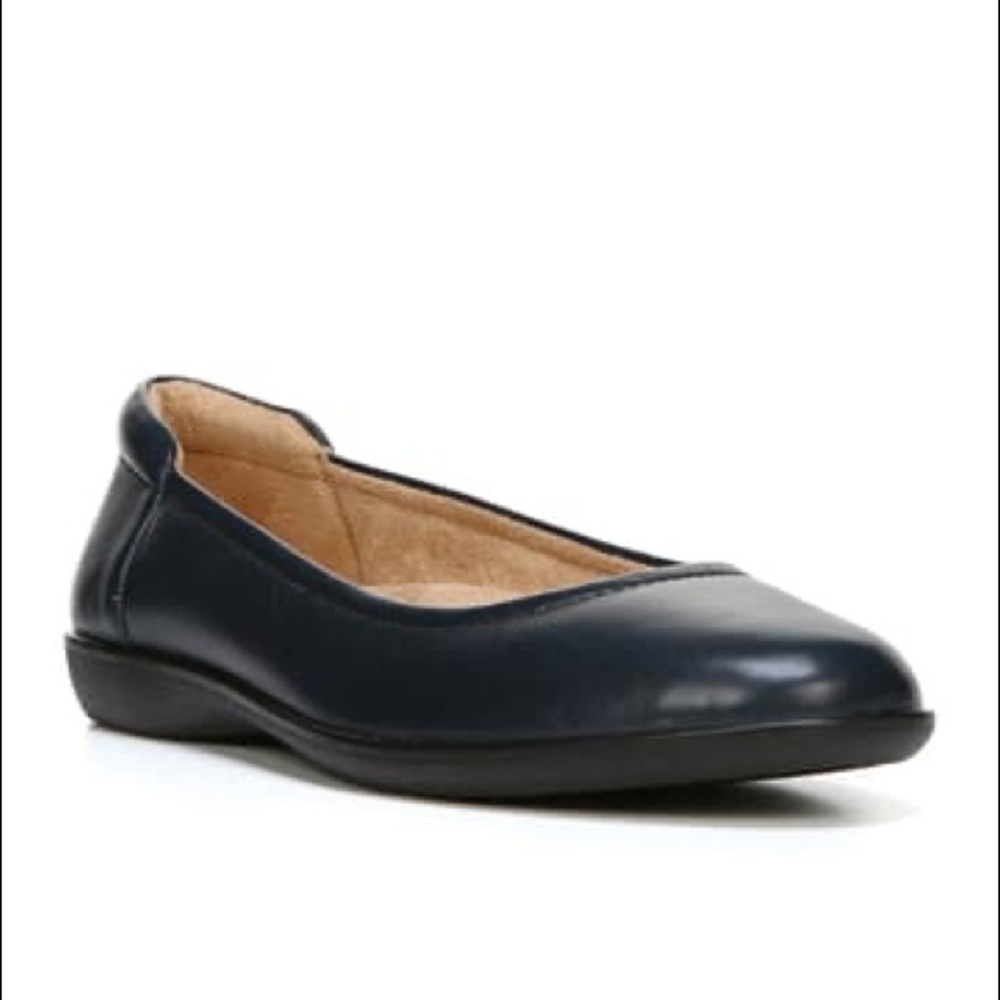 Naturalizer navy blue Flexy shoes